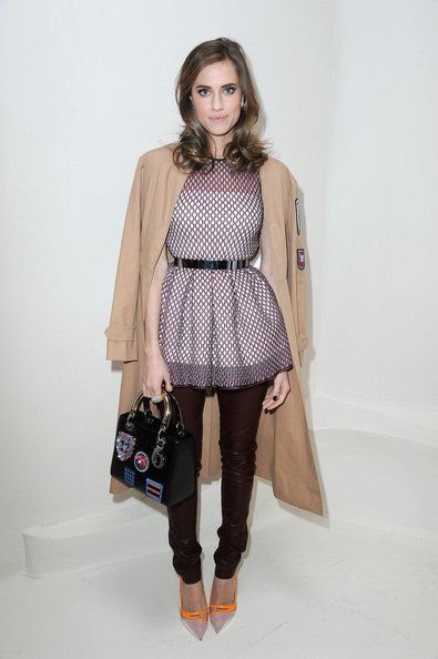 Знаменитости Front row на показе Christian Dior Весна 2014