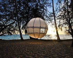 Cocoon Tree – сферический дом для отдыха на природе