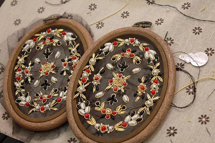 Handmade вышивка на тюле by Krista Decor