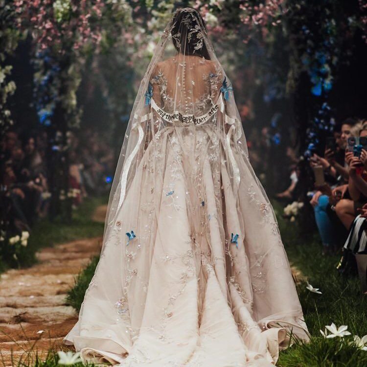 Волшебные платья от Paolo Sebastian и Disney