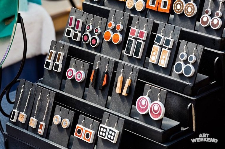 Первая весенняя ярмарка необычных вещей ART WEEKEND