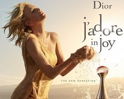 Шарлиз Терон в рекламе нового парфюма J’adore Injoy