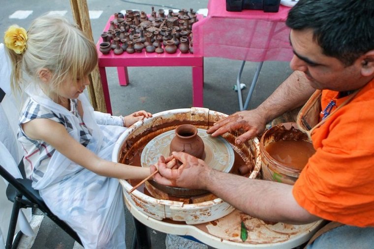 Ярмарка авторских украшений и дизайнерской одежды ART WEEKEND