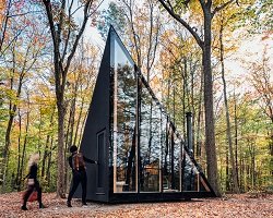 Дизайнерский домик для комфортного отдыха в лесу by BIG