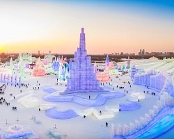 Волшебный парк ледяных скульптур в Китае