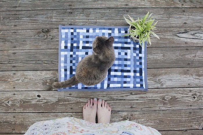 Креативные идеи по переделке старой джинсовой одежды