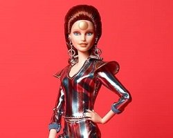 Кукла Барби в космическом костюме к юбилею альбома Space Oddity