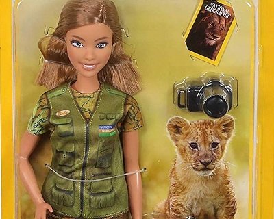 Новый образ куклы Барби – журналист National Geographic