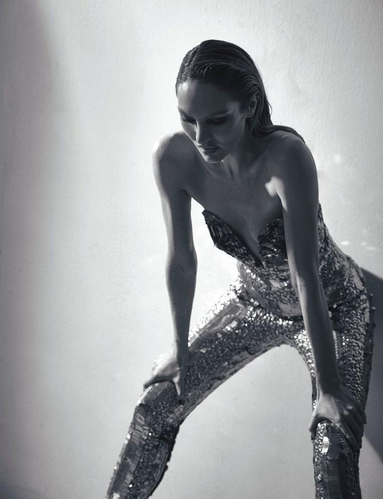 Из ангела в роковые женщины - Кэндис Свейнпол на обложке Harpers Bazaar