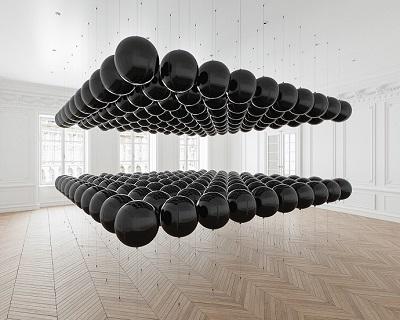 Сила противоречий в творческом арт-проекте из воздушных шаров