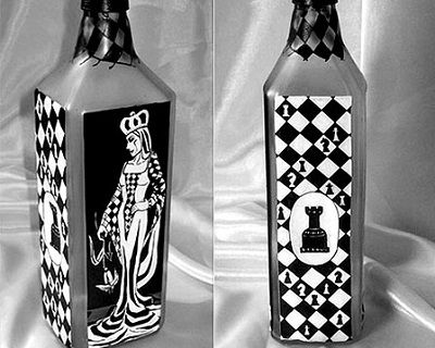 Бутылка - «Две королевы»