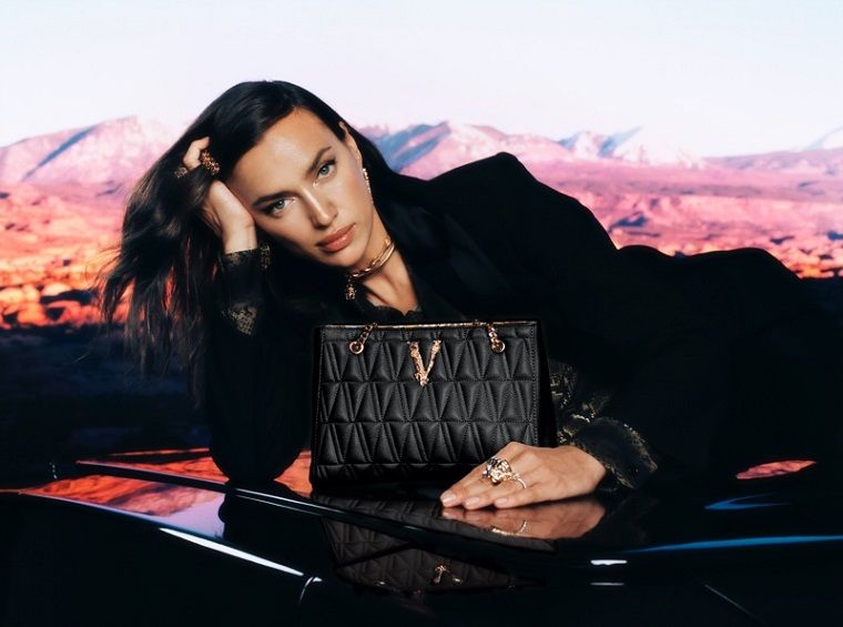 Праздничная коллекция 2020 от fashion бренда Versace