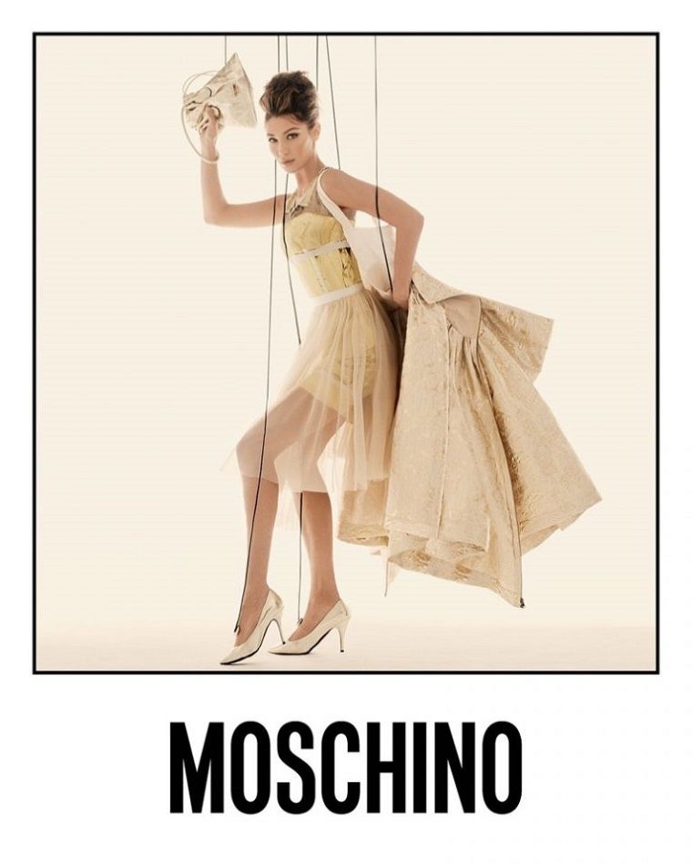 Весенняя элегантность в новой коллекции 2021 от Moschino