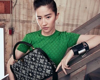 Стильная Лю Ифэй в новой коллекции сумок Capucines от Louis Vuitton