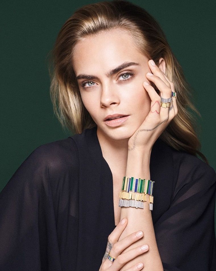 Элегантная Кара Делевинь в рекламе fashion украшений от Gem Dior
